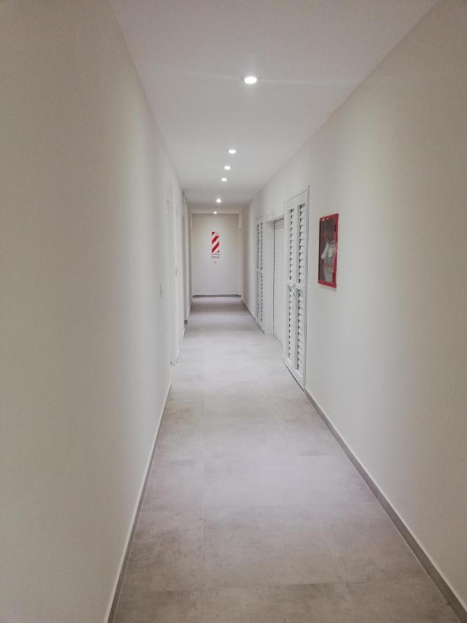 Cq Mitre Aparthotel Puerto Madryn Exteriör bild